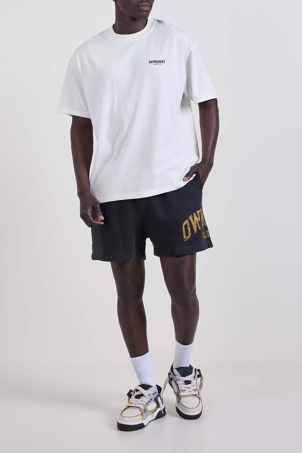 מכנסי ג'וגר קצרים